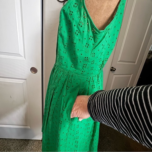 J. Crew Kelly Green Cotton Button Eyelet Sleeveless Midi Dress w/Pockets Medium - Picture 3 of 12